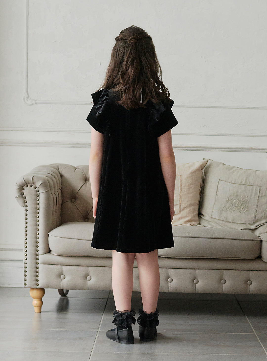 K3052 - ブラックベルベットフリルワンピース