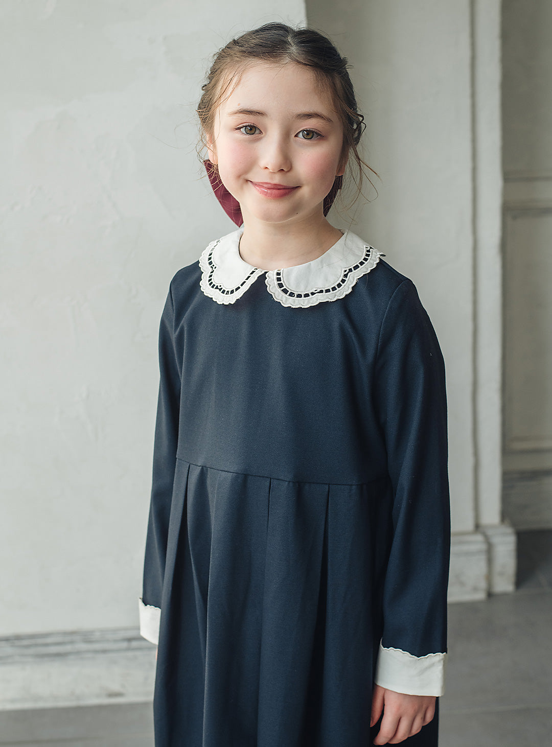 スカラップ襟のクラシカルフォーマルワンピース