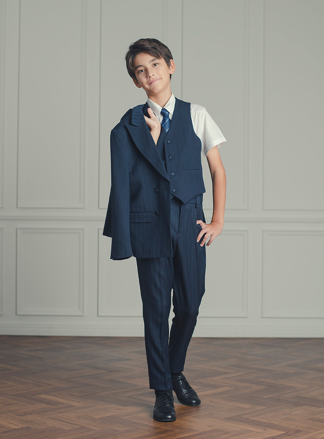 ダークネイビーダブルブレスト3ピースセット(ジャケット、ベスト、長ズボン)