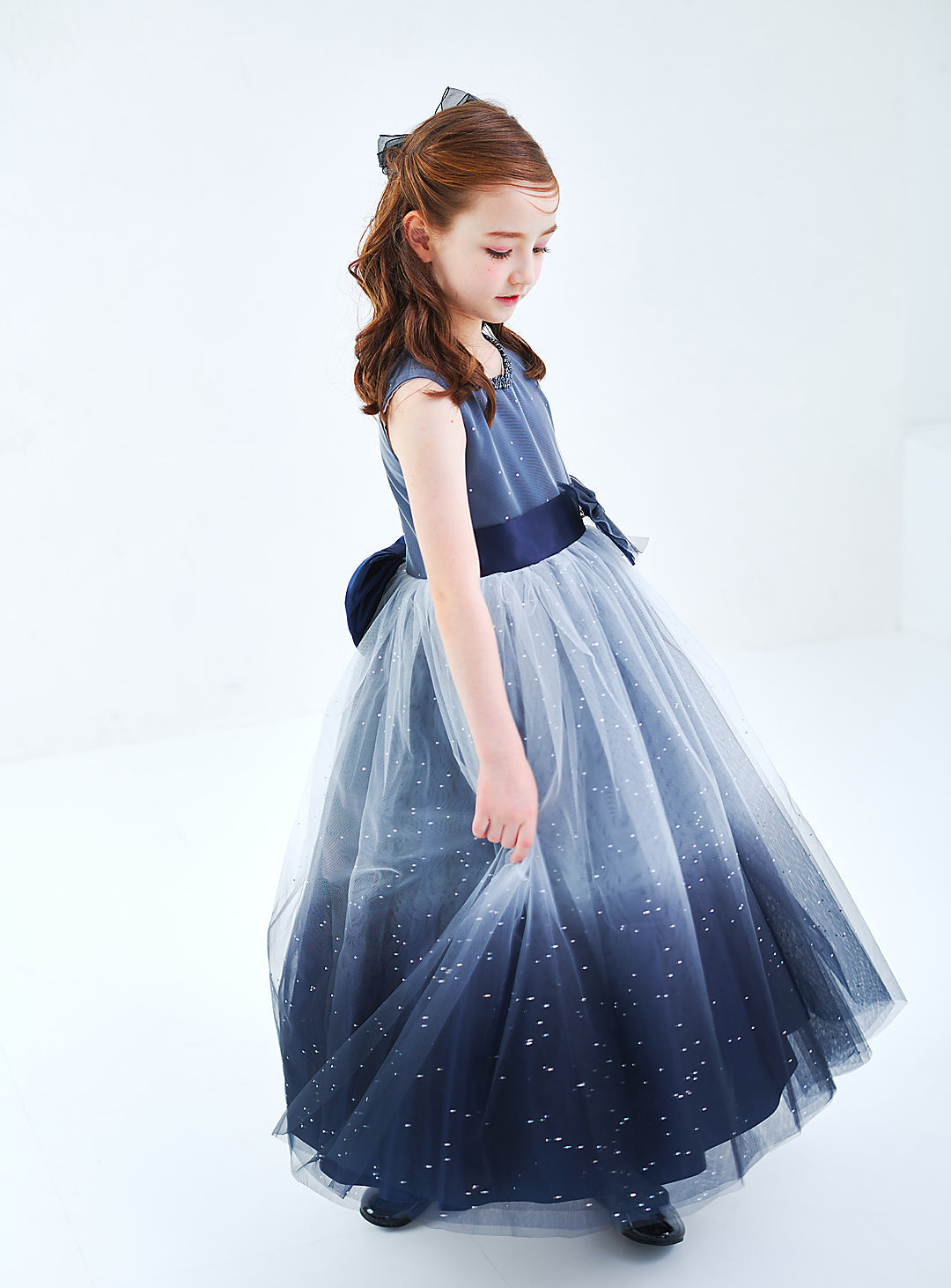 子供ドレス発表会・結婚式・おしゃれなDRESCCOのD-SU-172-グレイネイビーシルバースターロングドレスの画像2