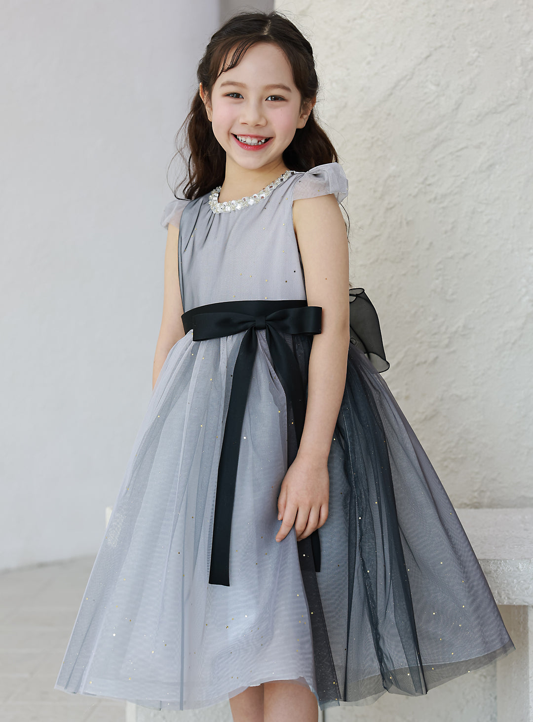 子供ドレス発表会・結婚式・おしゃれなDRESCCOのグラデーショングレービジューストーンドレスの画像1の画像10