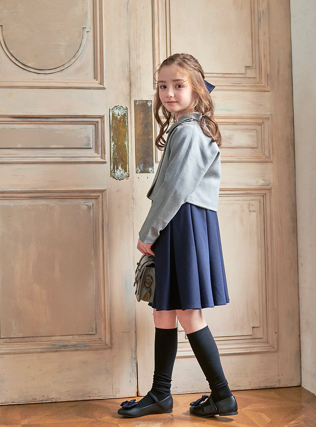 K8105 - クロップド丈テーラードジャケット