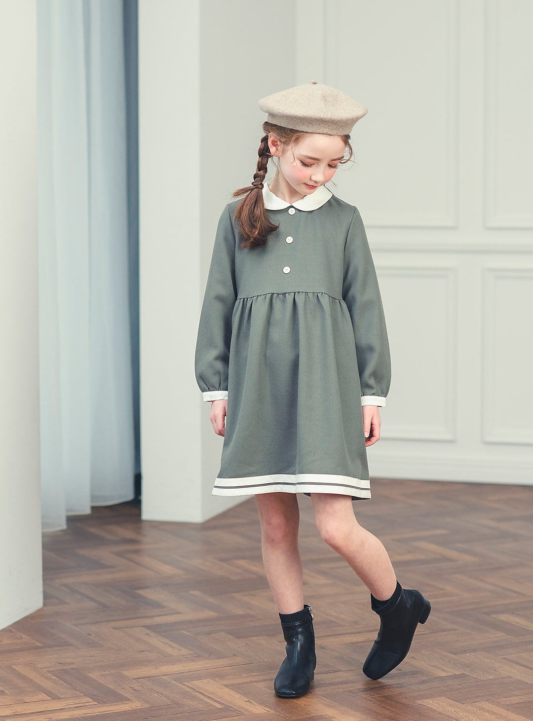 K9090 - カーキ×ホワイト配色長袖ワンピース