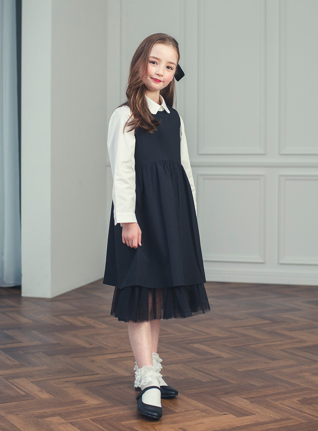 K118 - Shadow ruffle black dress