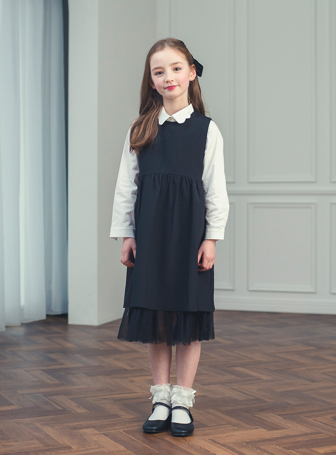 K118 - Shadow ruffle black dress