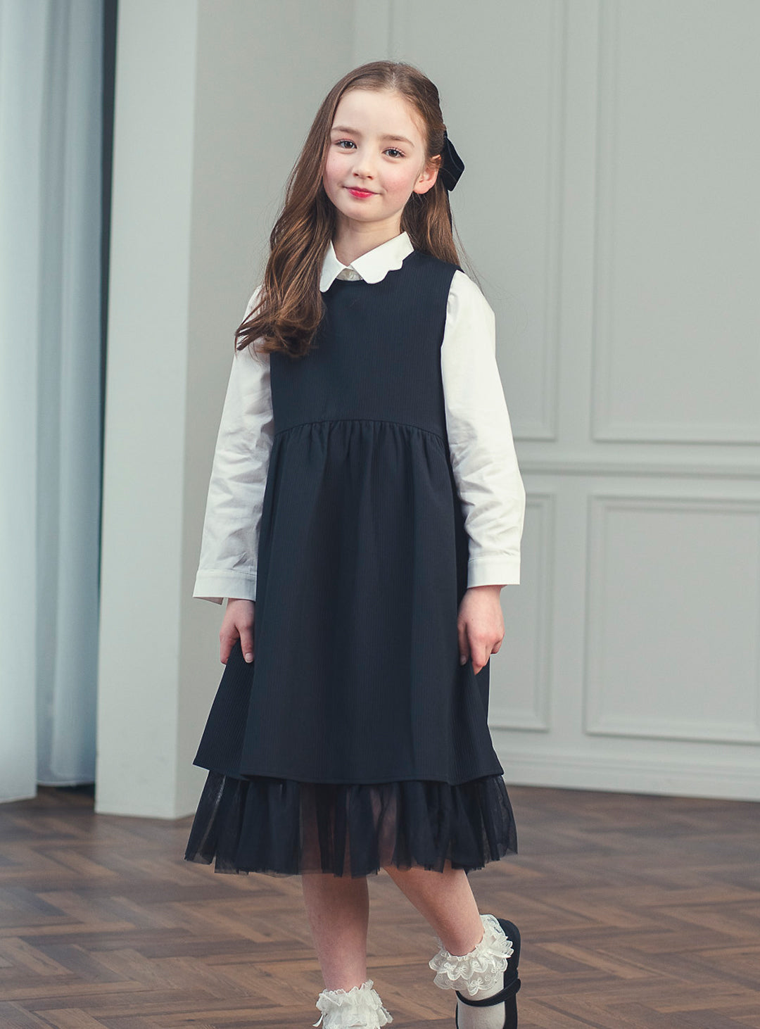 K118 - Shadow ruffle black dress