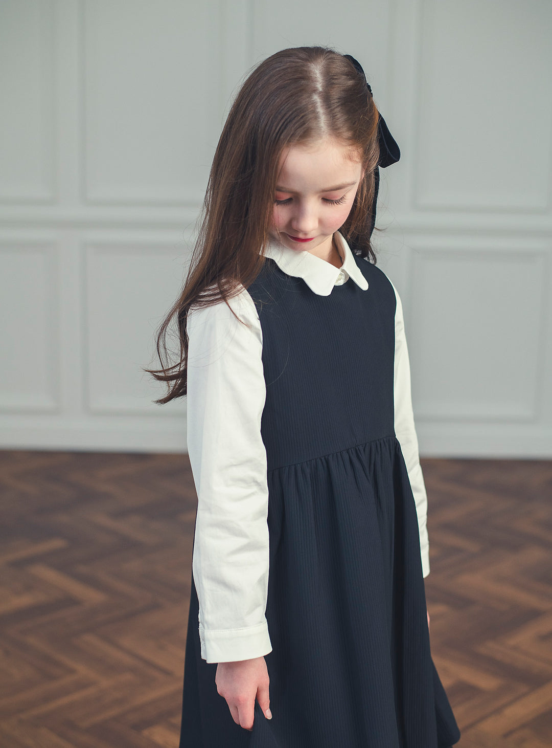 K118 - Shadow ruffle black dress