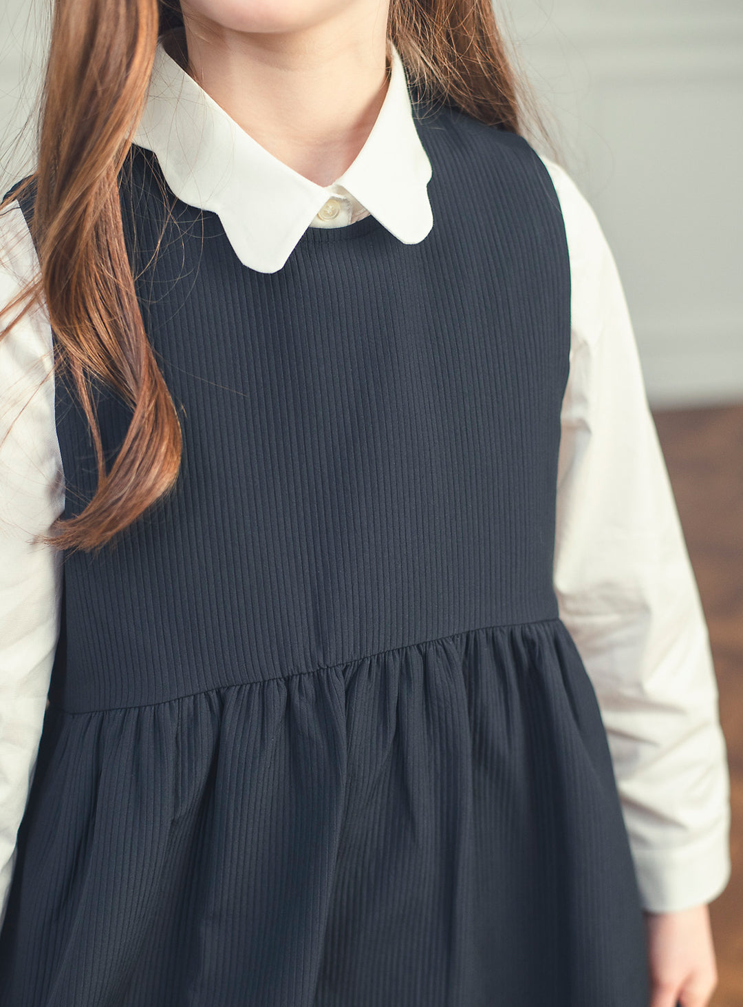 K118 - Shadow ruffle black dress