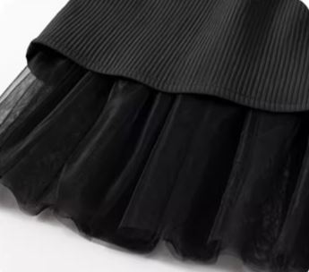 K118 - Shadow ruffle black dress