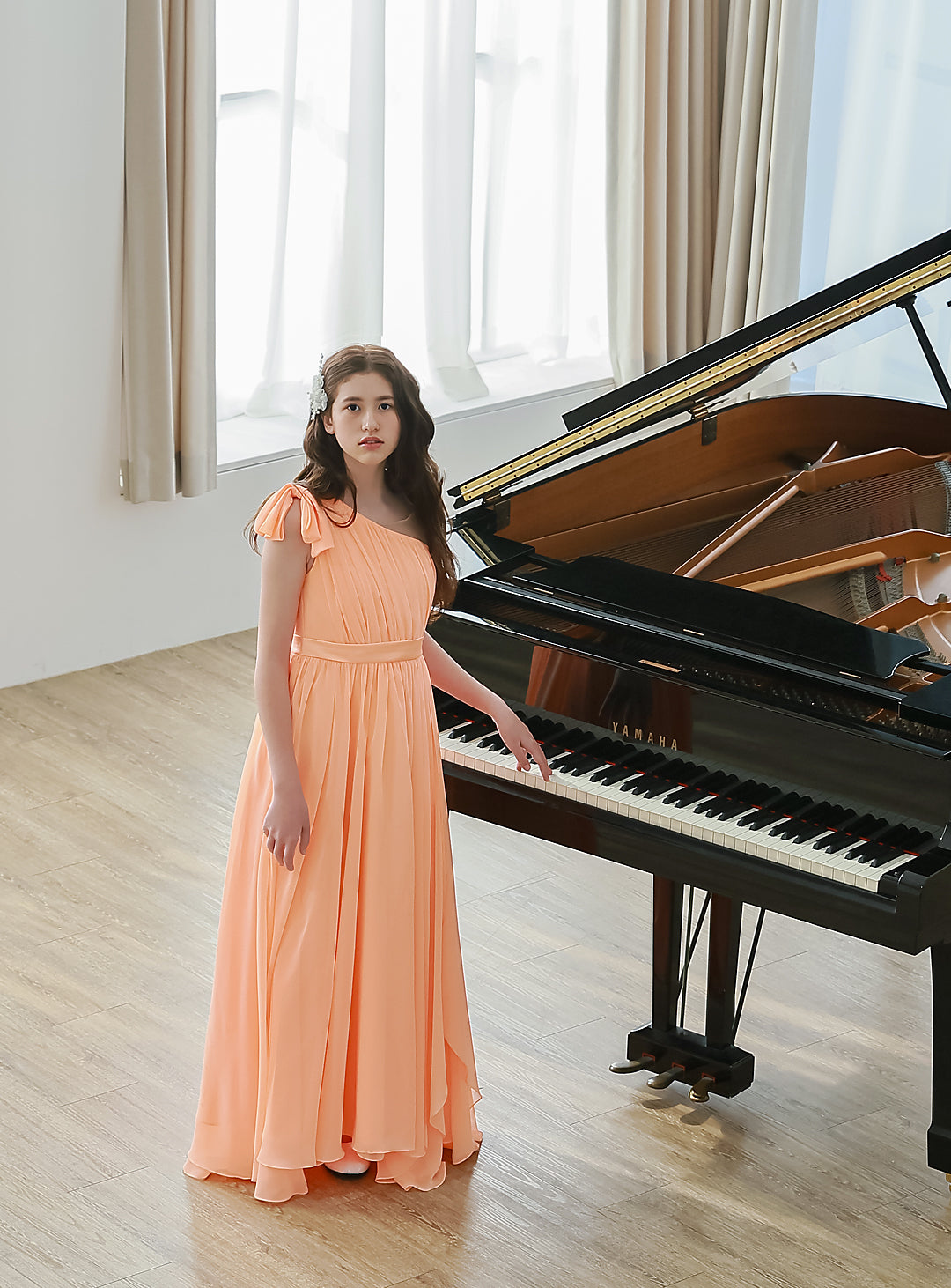 パステルオレンジシフォンワンショルダードレス