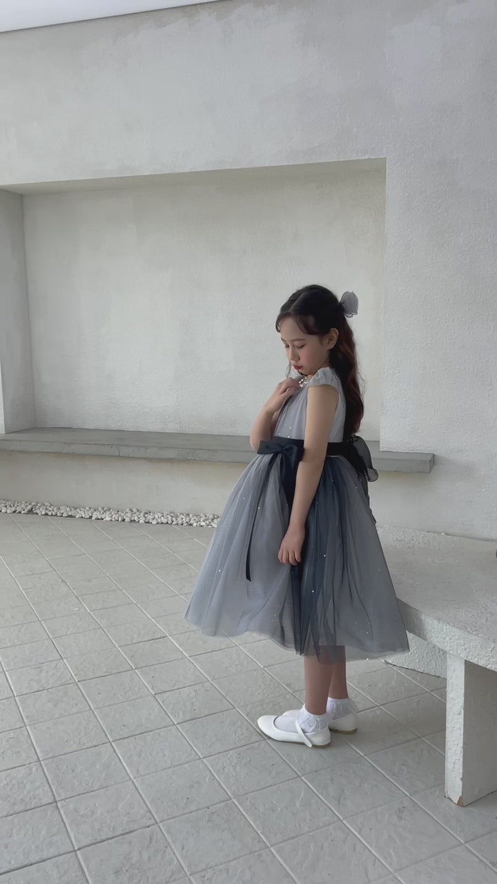 子供ドレス発表会・結婚式・おしゃれなDRESCCOのグラデーショングレービジューストーンドレスの画像1の画像19