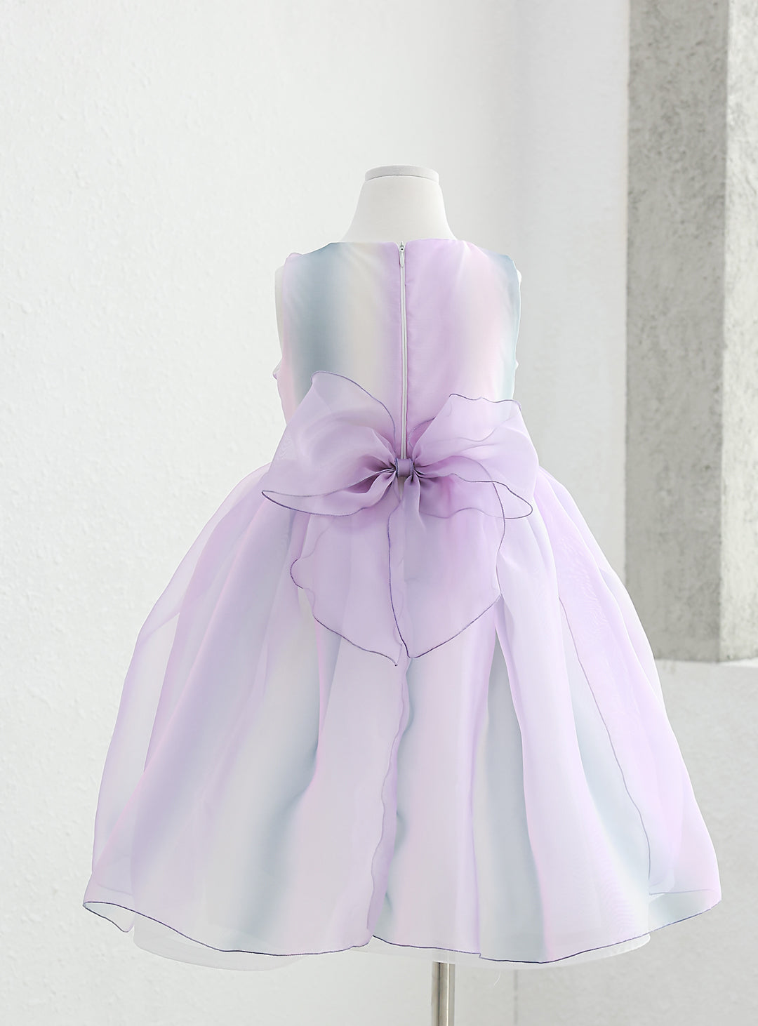 子供ドレス発表会・結婚式・おしゃれなDRESCCOのグラデーションパープルオーガンジードレスの画像18