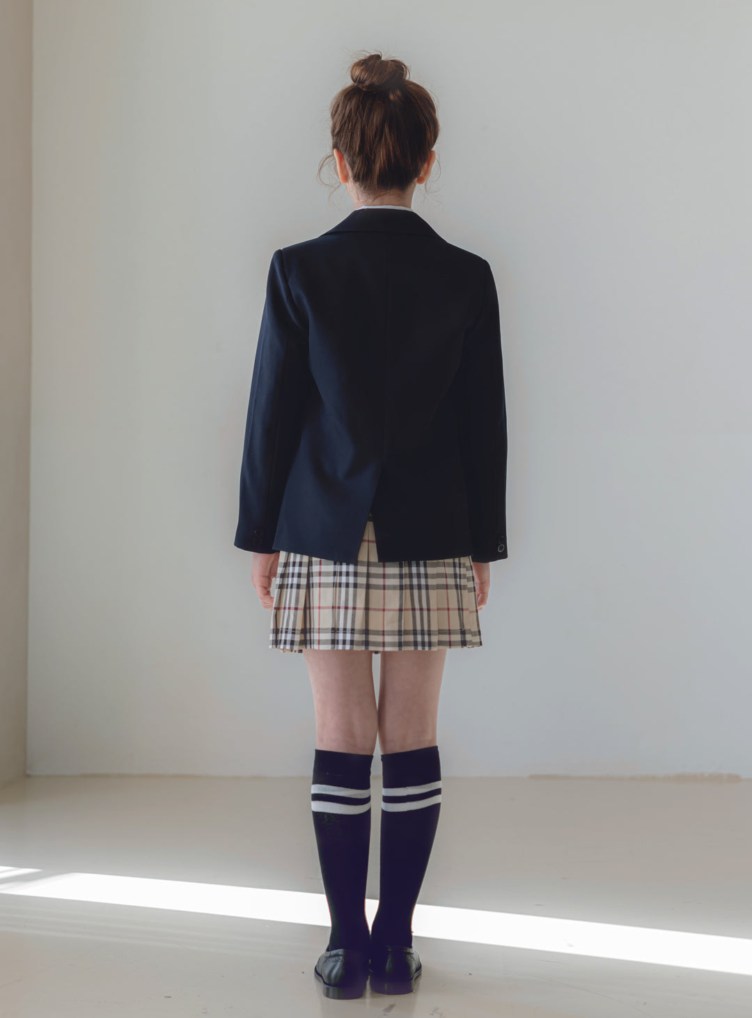 シャーロットネイビーシングルジャケットベージュチェックスカート3ピースセット(ジャケット、スカート、リボンタイ)