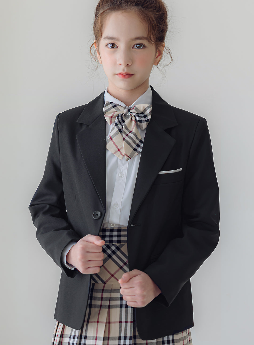 オリヴィアブラックシングルジャケットベージュチェックスカート3ピースセット(ジャケット、スカート、リボンタイ)
