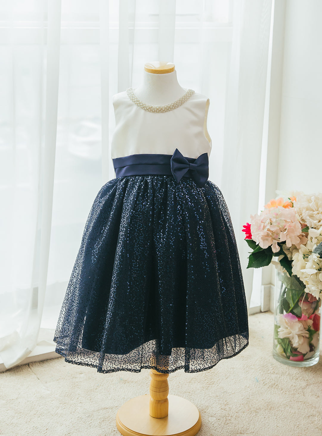 子供ドレス発表会・結婚式・おしゃれなDRESCCOのD-SU-45-1-ホワイトネイビースパンコールドレスの画像12