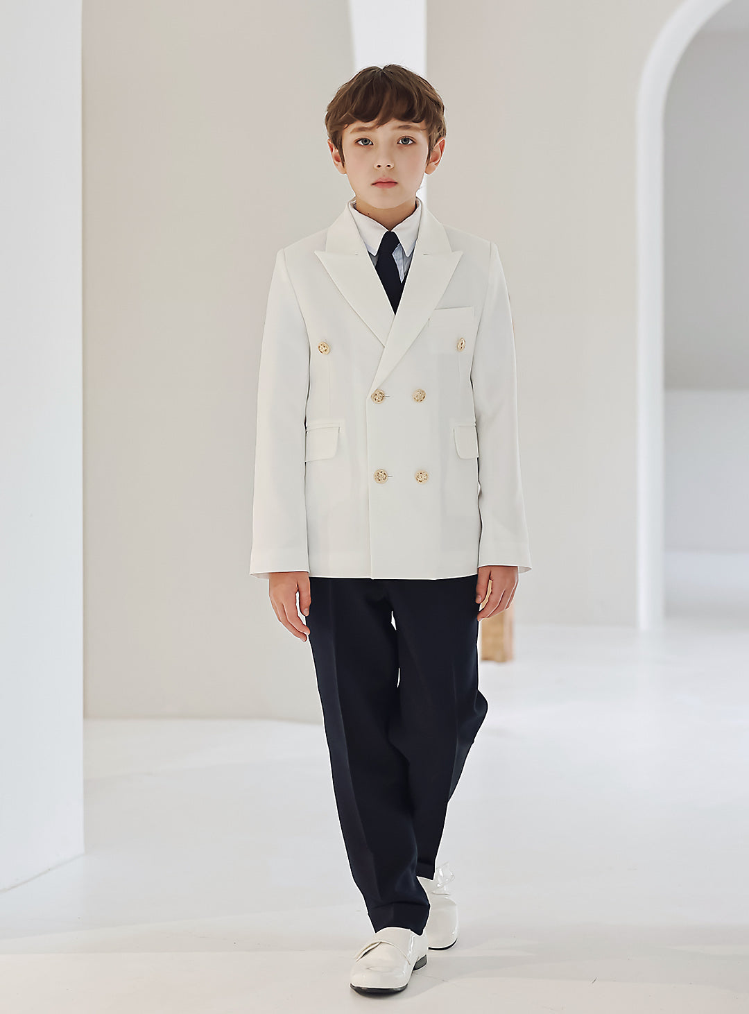 Noah白色雙排扣長褲三件套裝(外套、馬甲、長褲)