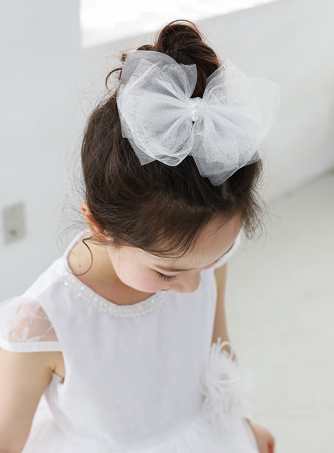子供ドレス発表会・結婚式・おしゃれなDRESCCOのスノークリスタルホワイトチュールドレスの画像1の画像17