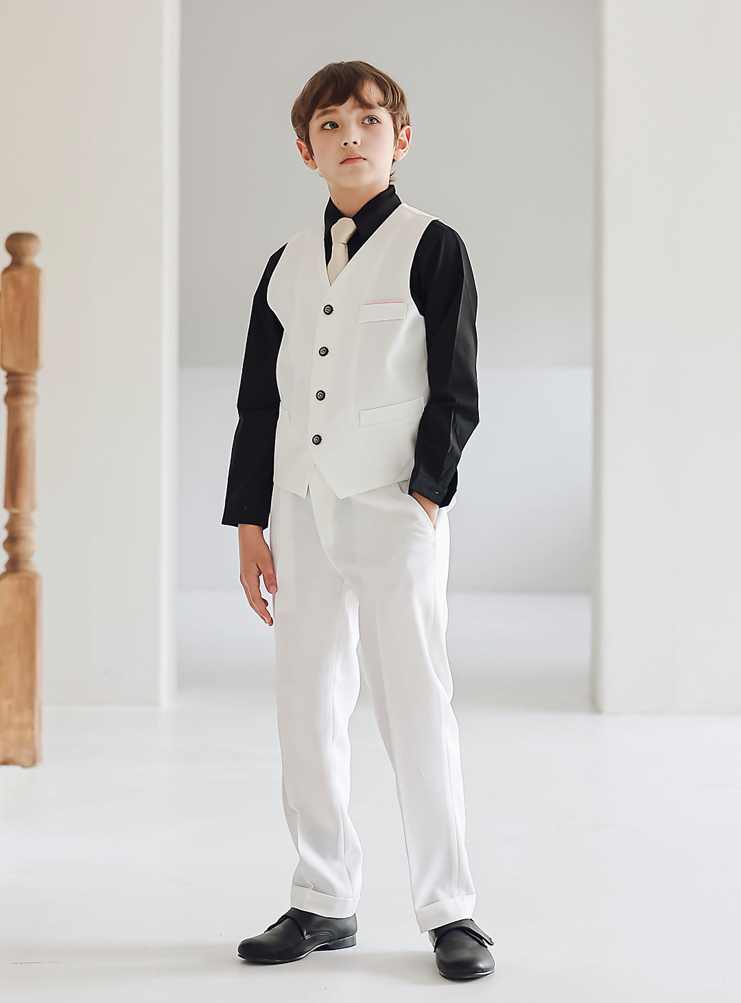 White Vest White Pants Piece Set (Vest, Pants)