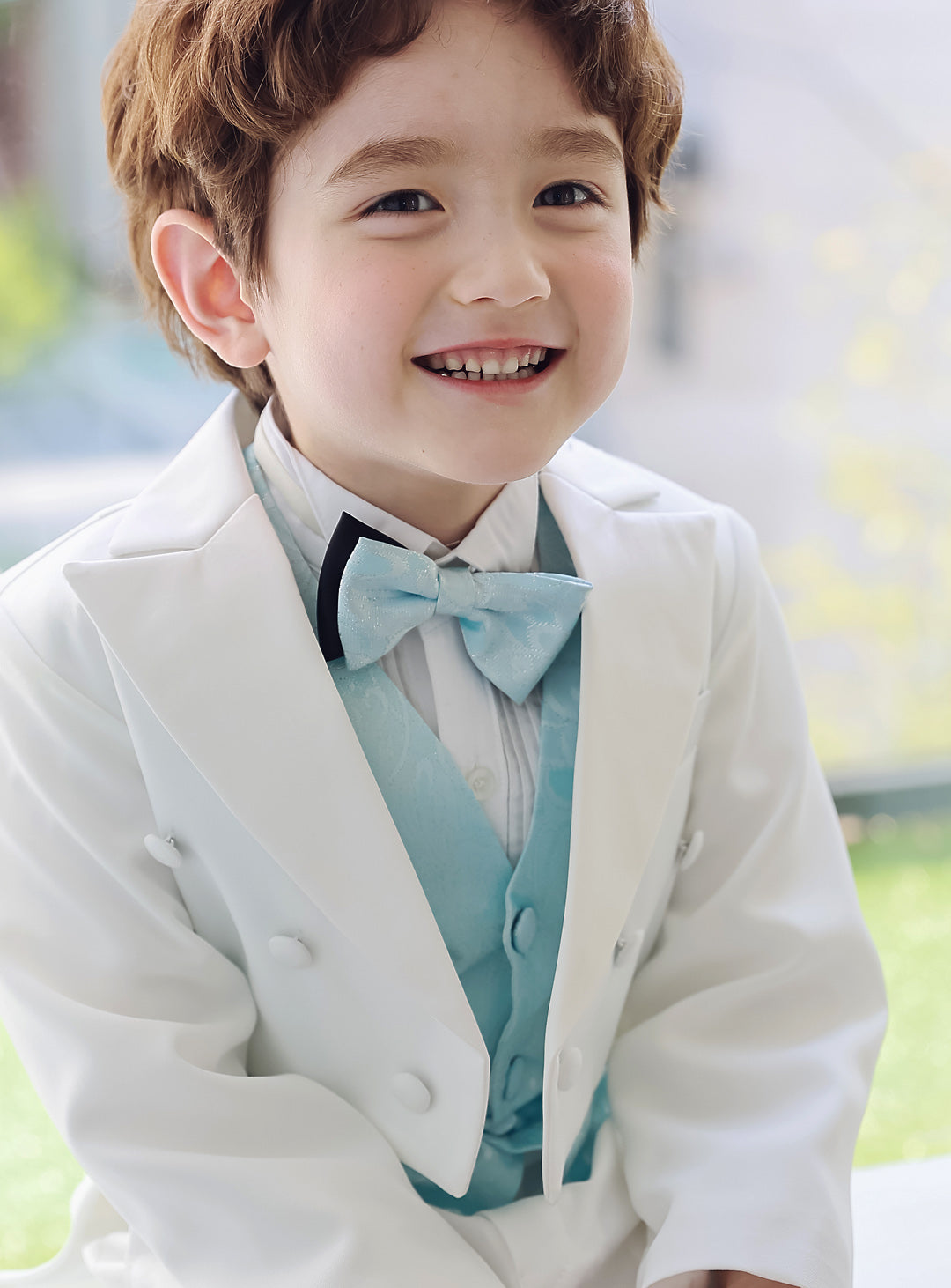 ホワイト燕尾服スカイブルーベスト4ピースセット(燕尾服上下+ベスト+タイ)