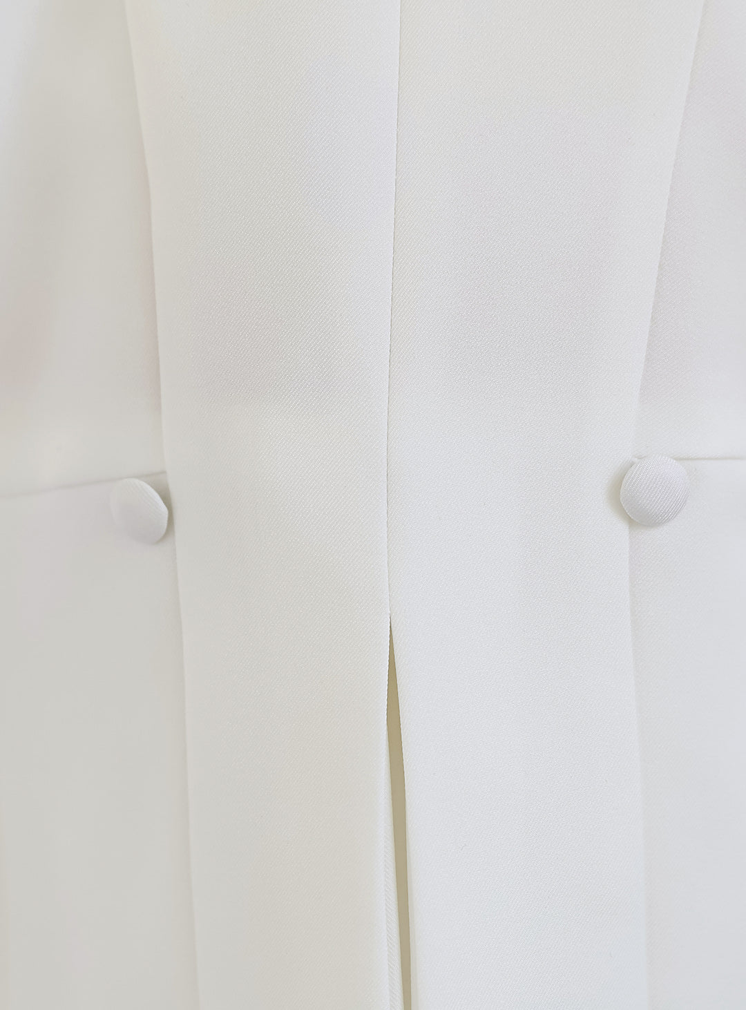 白色尾衣褡裢四件套(上下两件尾衣+褡裢+领带)