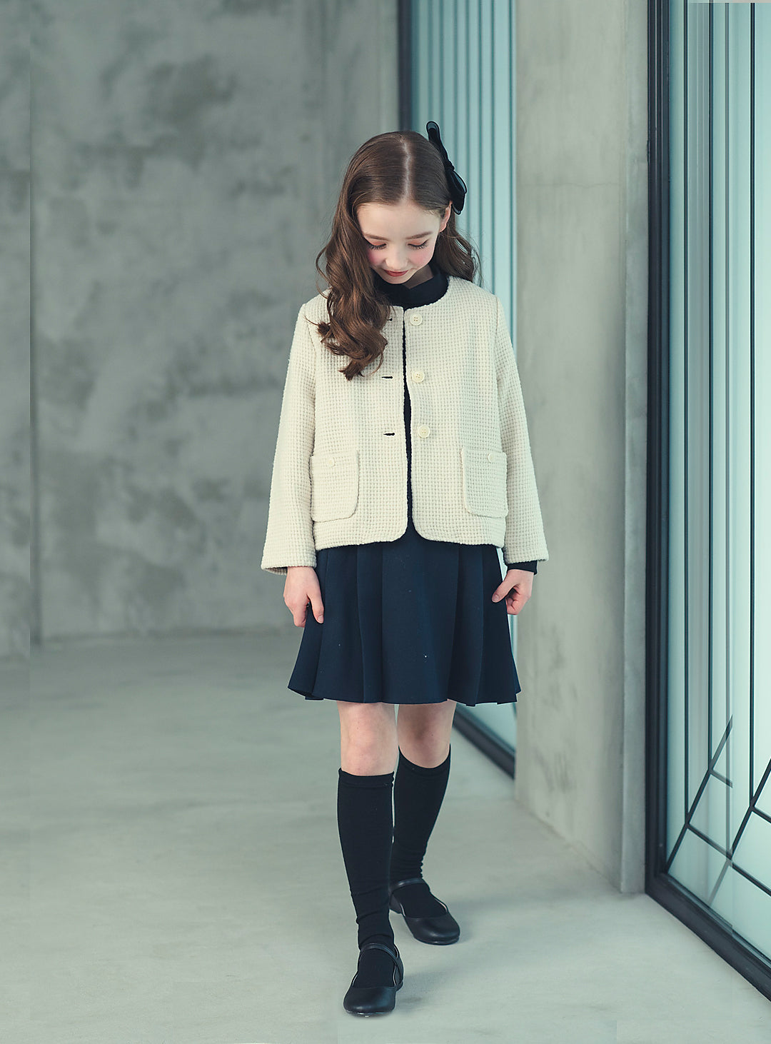 子どもおしゃれ着・スマートカジュアル COCO MODERNのK419 - ジュニア向けラウンドネックアイボリーウールジャケットの画像1