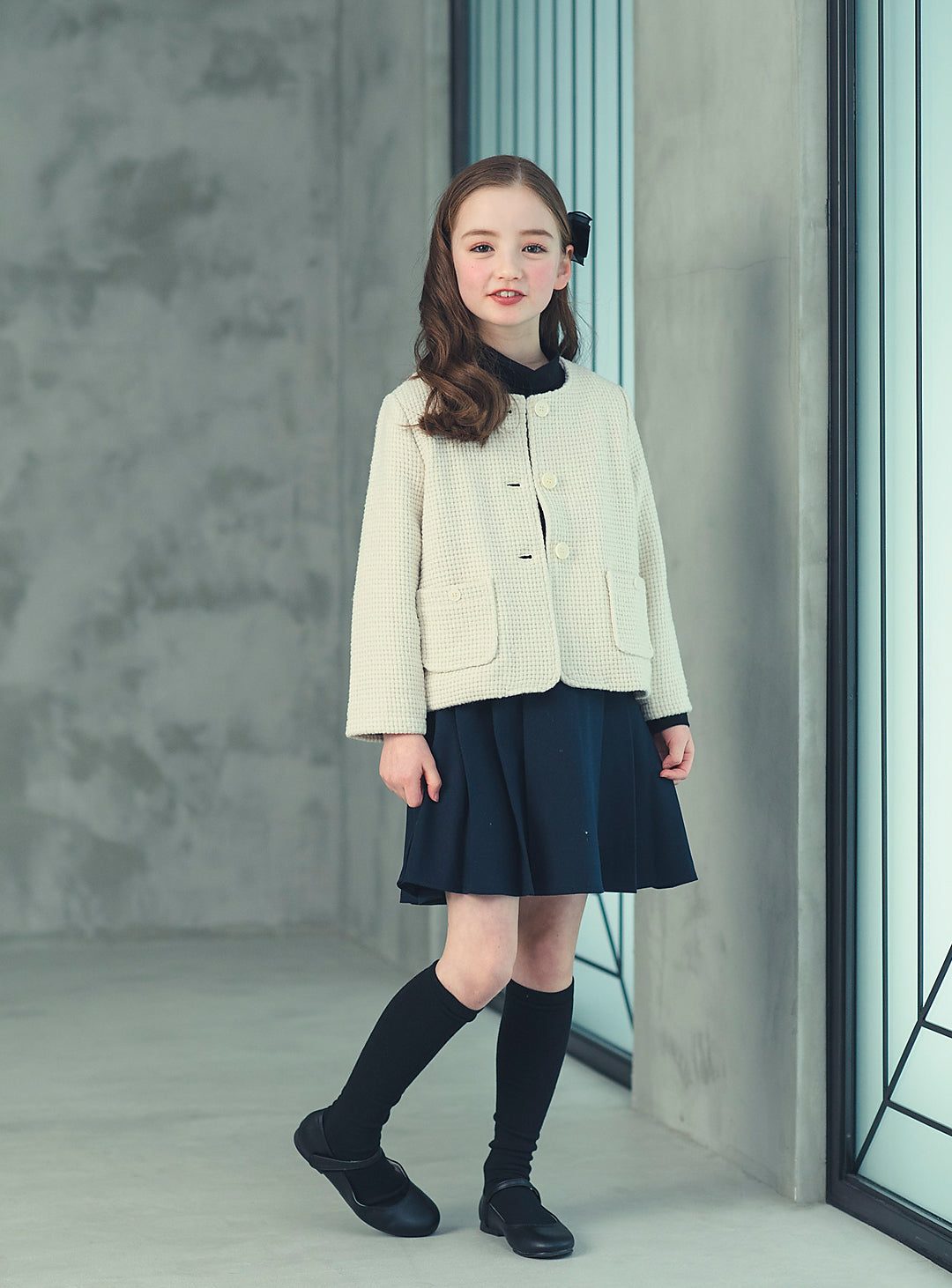 子どもおしゃれ着・スマートカジュアル COCO MODERNのK419 - ジュニア向けラウンドネックアイボリーウールジャケットの画像2