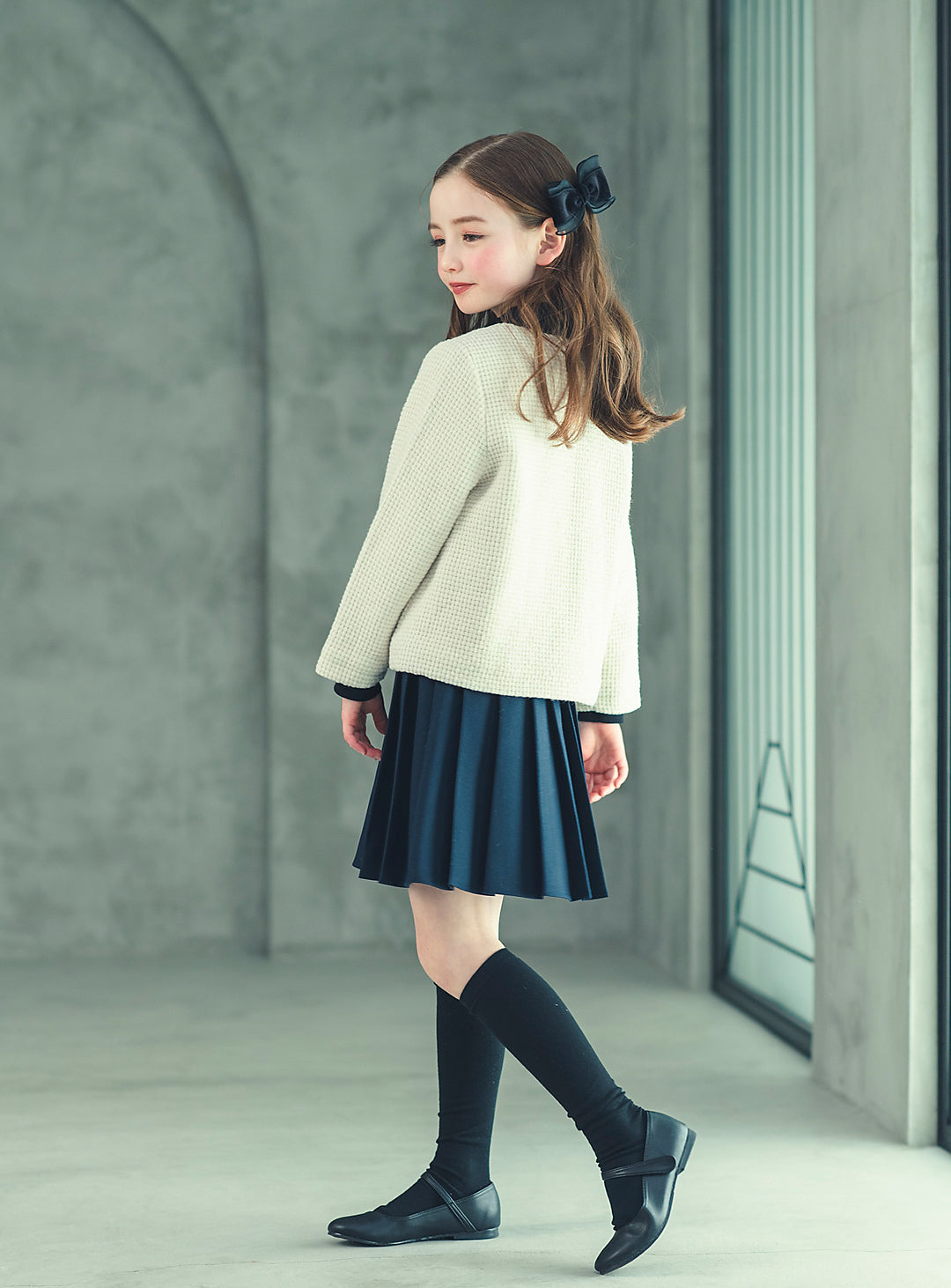 子どもおしゃれ着・スマートカジュアル COCO MODERNのK419 - ジュニア向けラウンドネックアイボリーウールジャケットの画像8