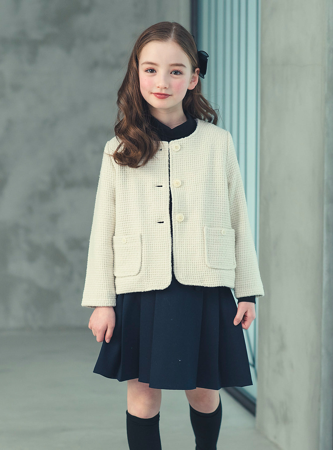 子どもおしゃれ着・スマートカジュアル COCO MODERNのK419 - ジュニア向けラウンドネックアイボリーウールジャケットの画像9