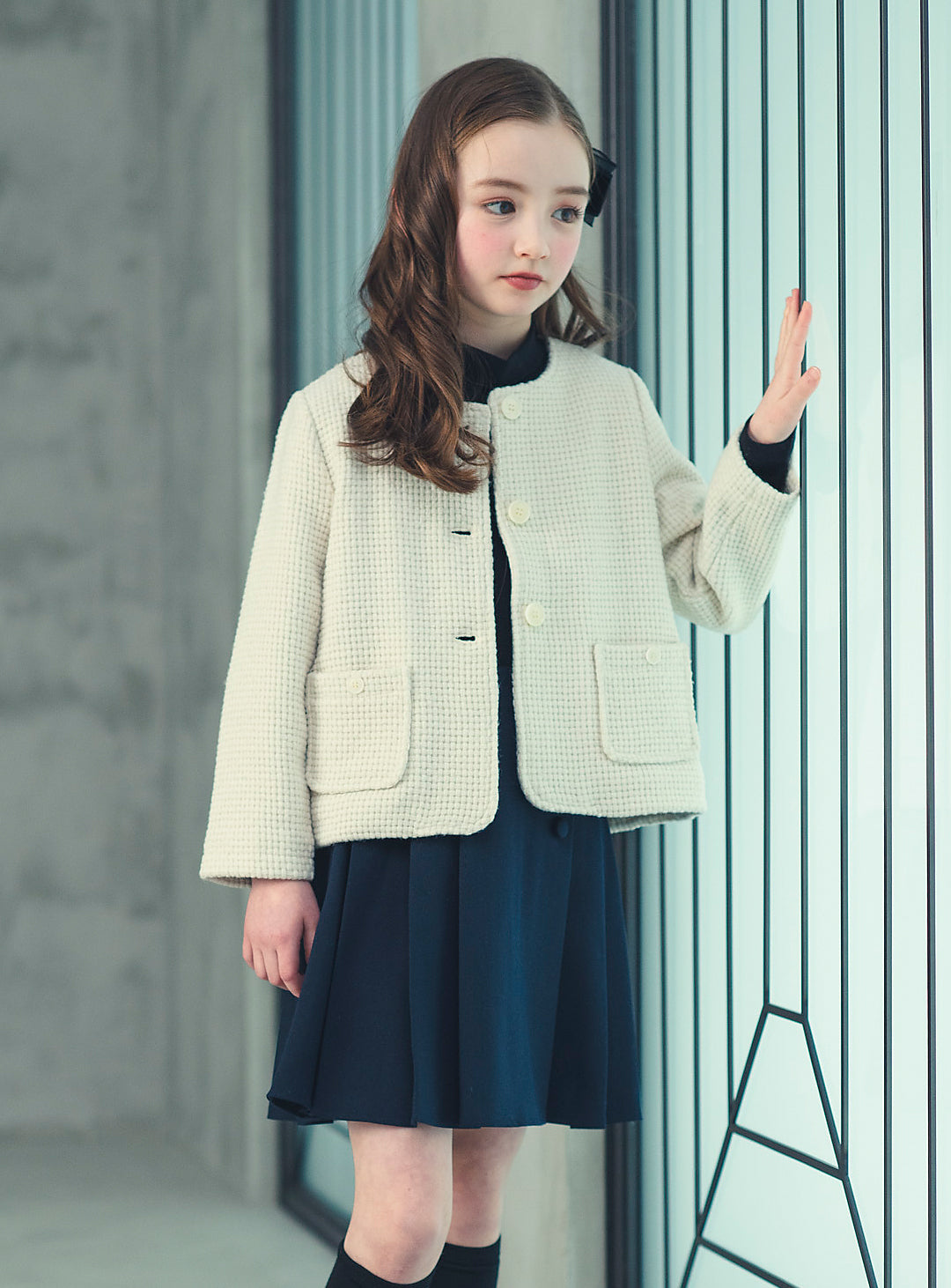 子どもおしゃれ着・スマートカジュアル COCO MODERNのK419 - ジュニア向けラウンドネックアイボリーウールジャケットの画像10