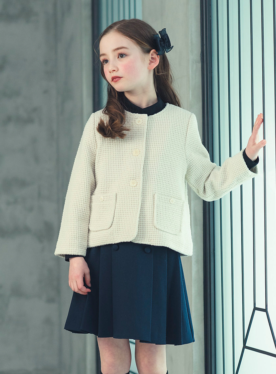 子どもおしゃれ着・スマートカジュアル COCO MODERNのK419 - ジュニア向けラウンドネックアイボリーウールジャケットの画像11