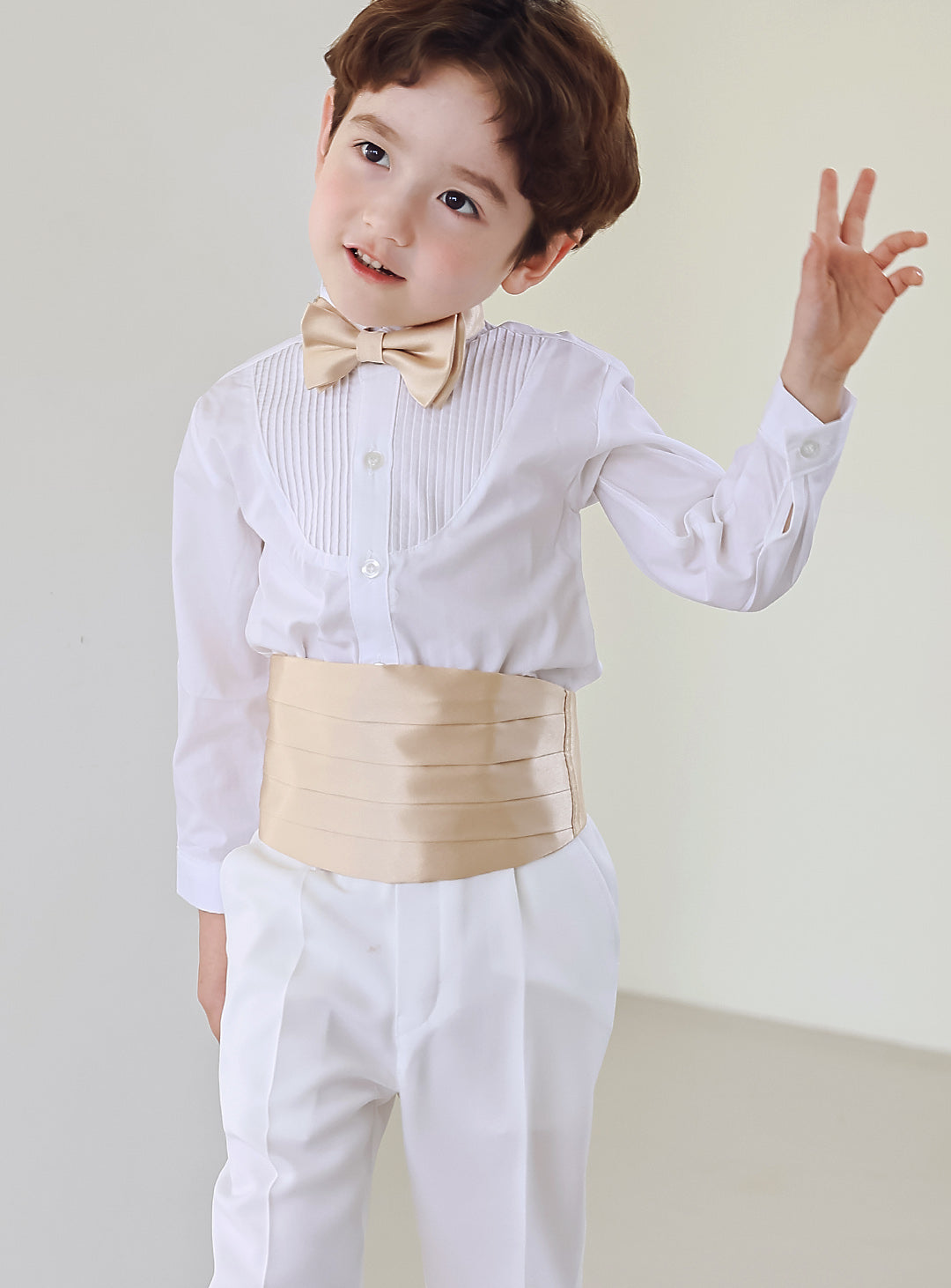 白色尾衣褡裢四件套(上下两件尾衣+褡裢+领带)
