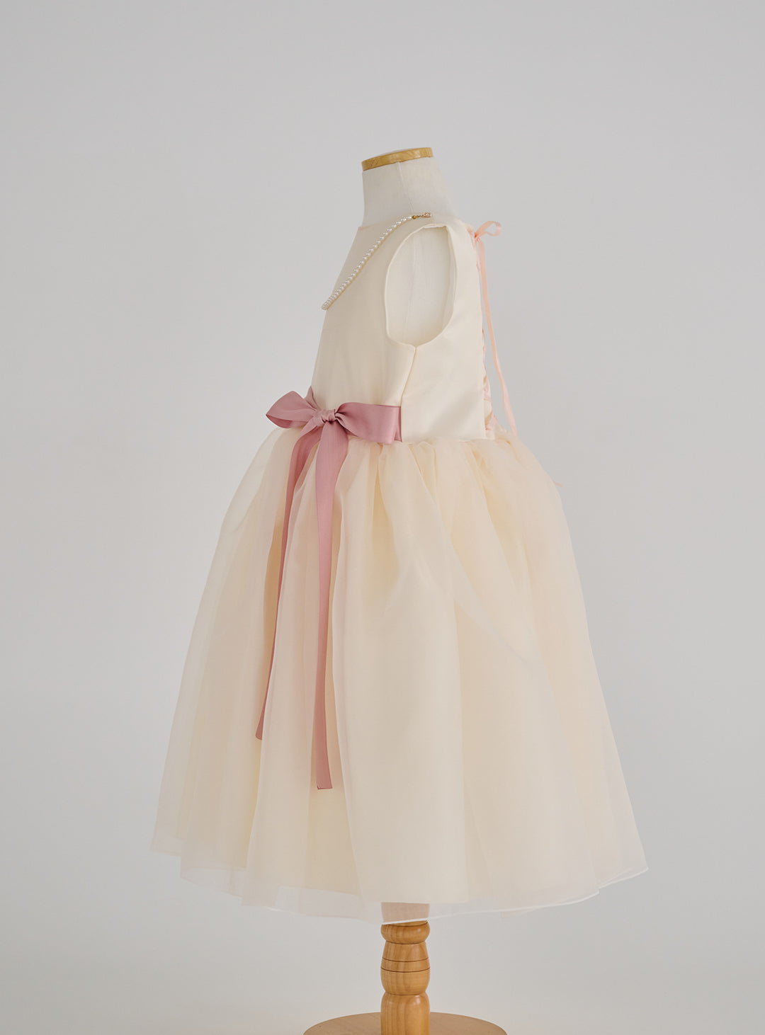 子供ドレス発表会・結婚式・おしゃれなDRESCCOのエレボスアイボリードレス(ピンク)の画像19