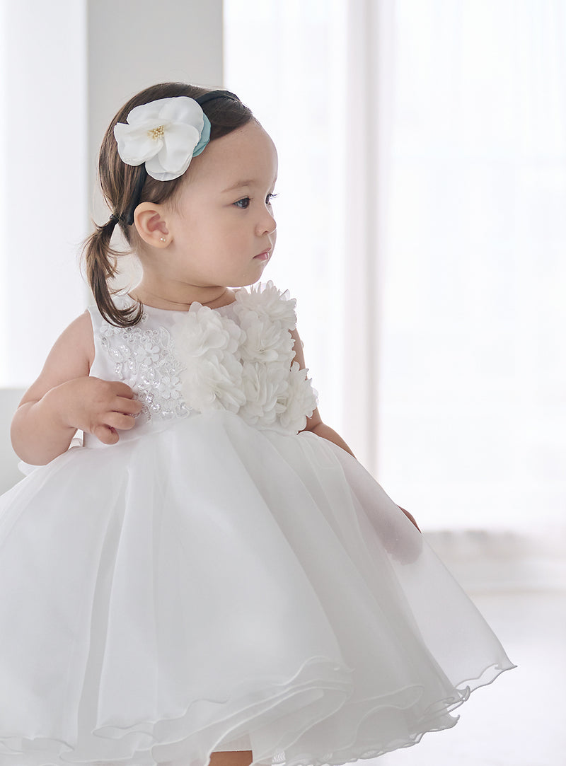 子供ドレス発表会・結婚式・おしゃれなDRESCCOのベビー・フラワーモチーフオフホワイトドレスの画像9
