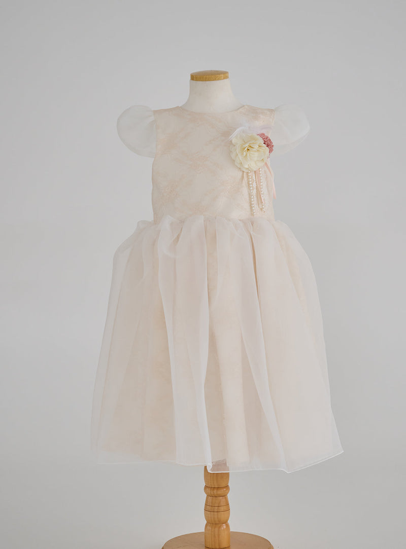 子供ドレス発表会・結婚式・おしゃれなDRESCCOのヒュペリオンフラワーコサージュ刺繍アイボリードレスの画像19