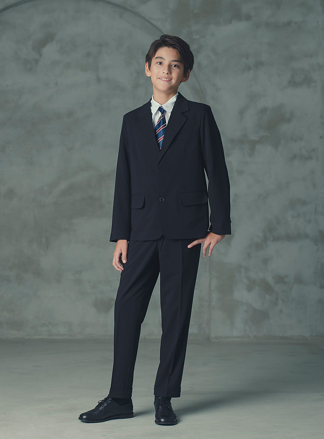 ルカブラックウール混シングルブレストスーツセット(ジャケット、長ズボン)