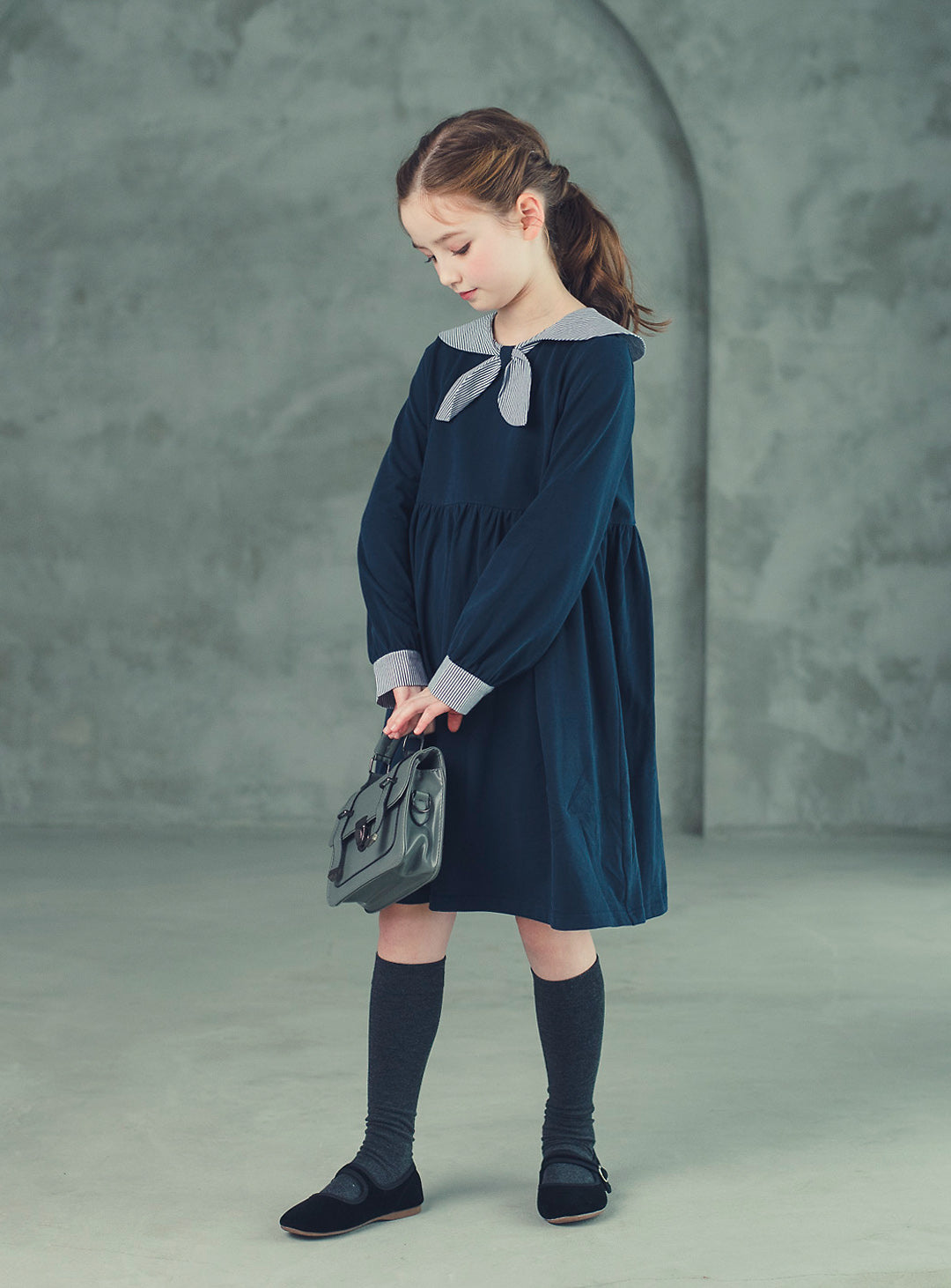 K240820001 - Navy cotton dress with striped collar