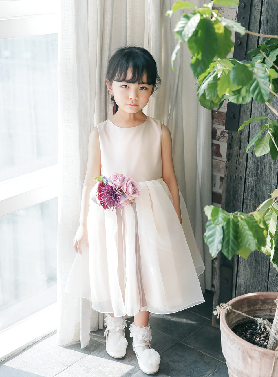 子供ドレス発表会・結婚式・おしゃれなDRESCCOのビーナスブーケコサージュドレスの画像1