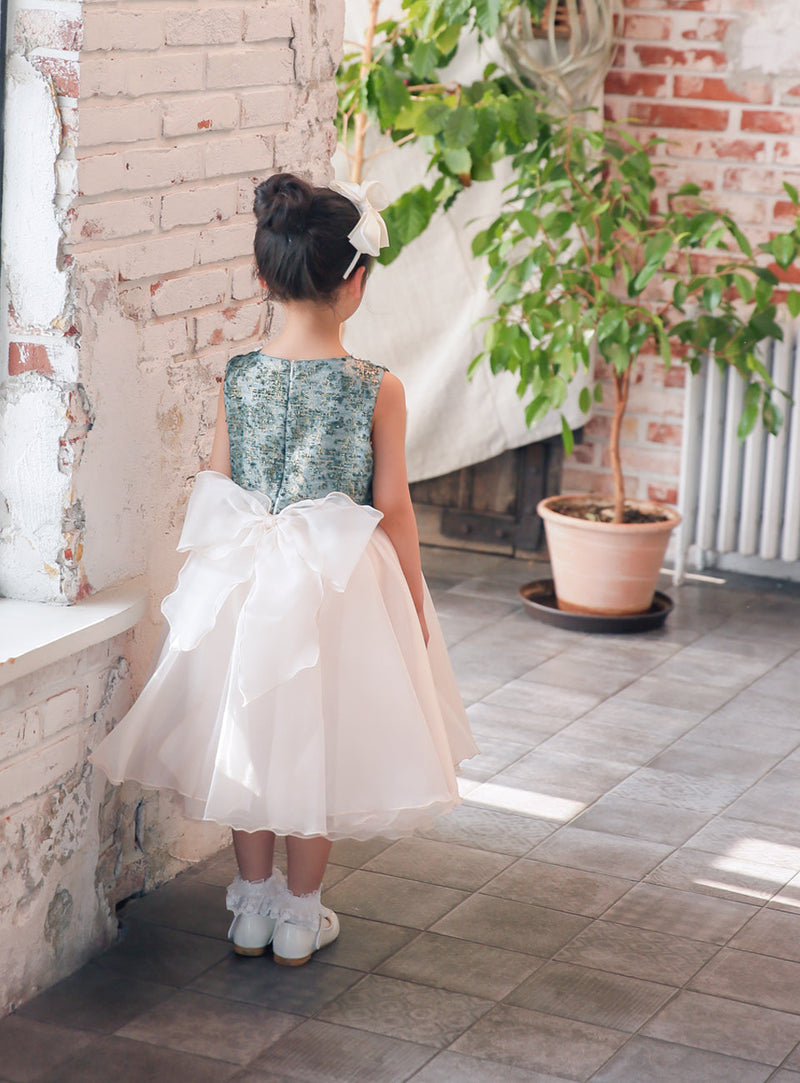 子供ドレス発表会・結婚式・おしゃれなDRESCCOのパールビジューソフトベージュオーガンジードレスグリーンの画像2