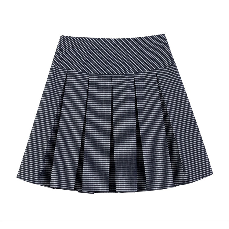 K9011 - Navy and gray plaid pleated skirt