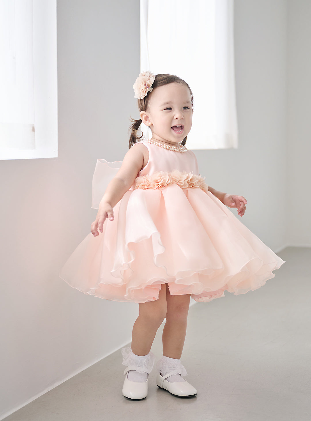 子供ドレス発表会・結婚式・おしゃれなDRESCCOのベビー・ツーラインパールベビーピンクドレスの画像3