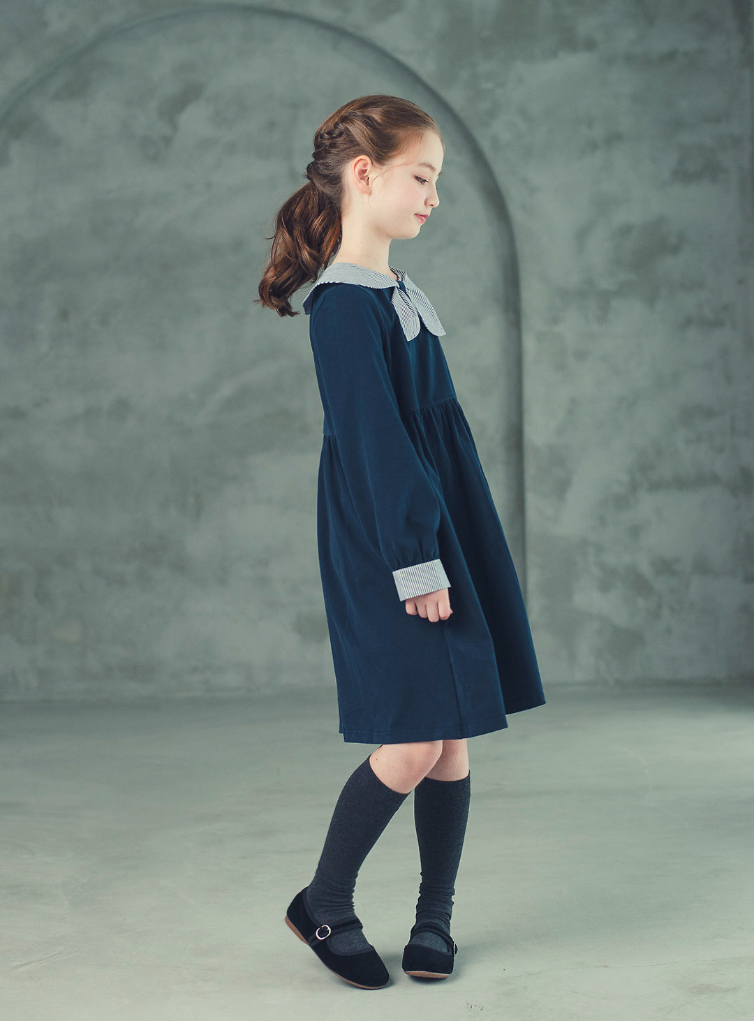 K240820001 - Navy cotton dress with striped collar