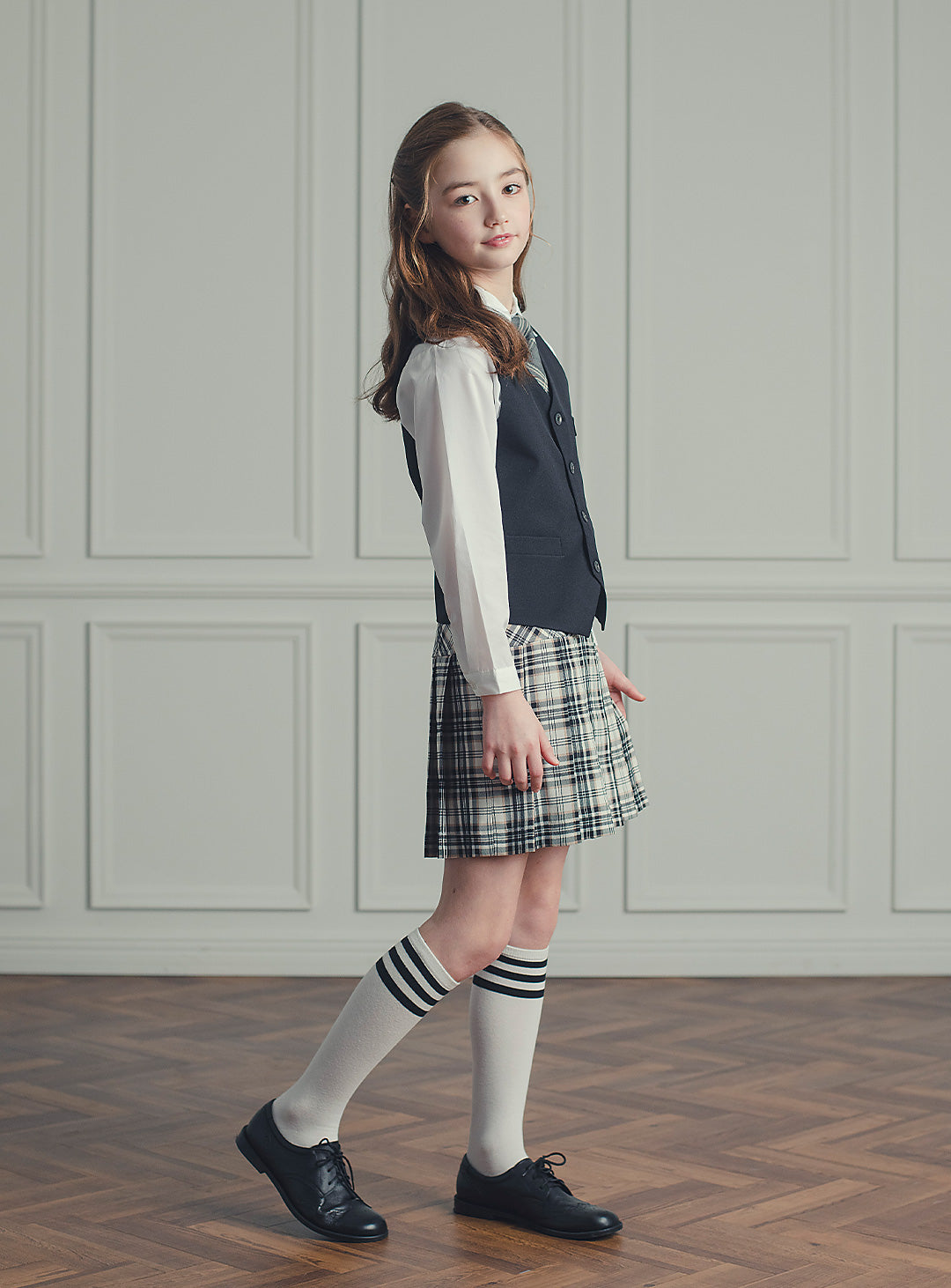 ブラックベストブラックチェックスカート2ピースセット(ベスト、スカート)