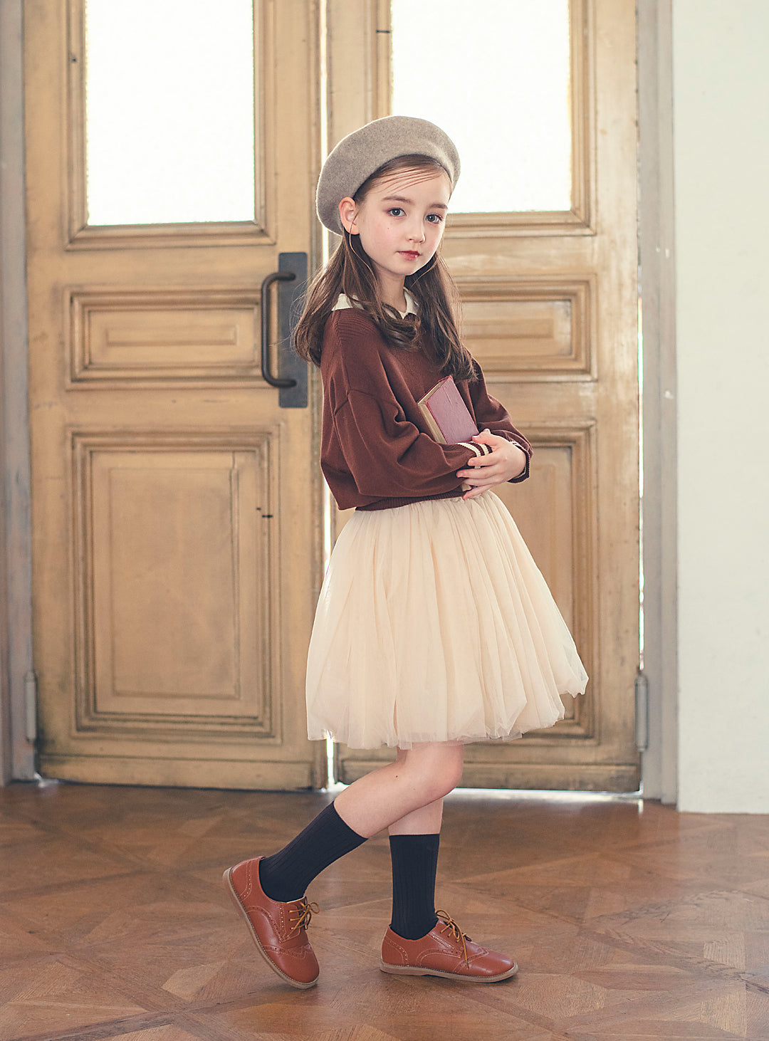 K8034 - Brown knit T-shirt with collar