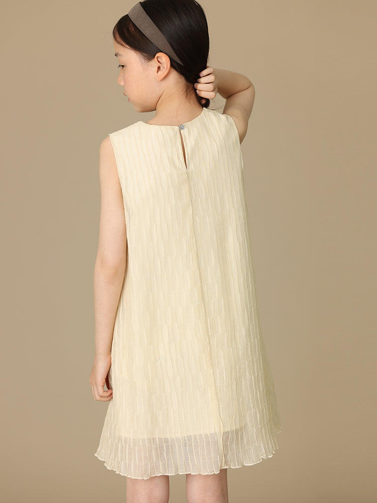 K5076 - Wrinkled sleeveless A-line dress