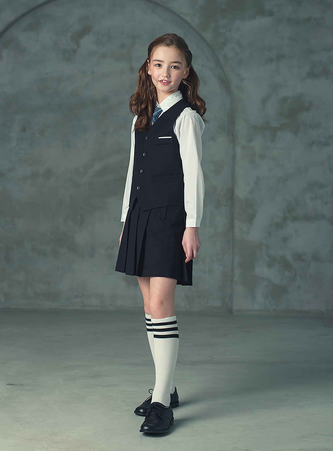 ブラックベストスカート2ピースセット(ベスト、スカート)