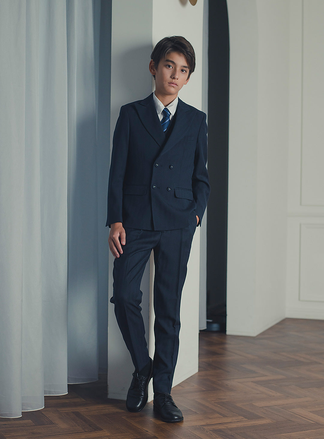 ダークネイビーダブルブレスト3ピースセット(ジャケット、ベスト、長ズボン)
