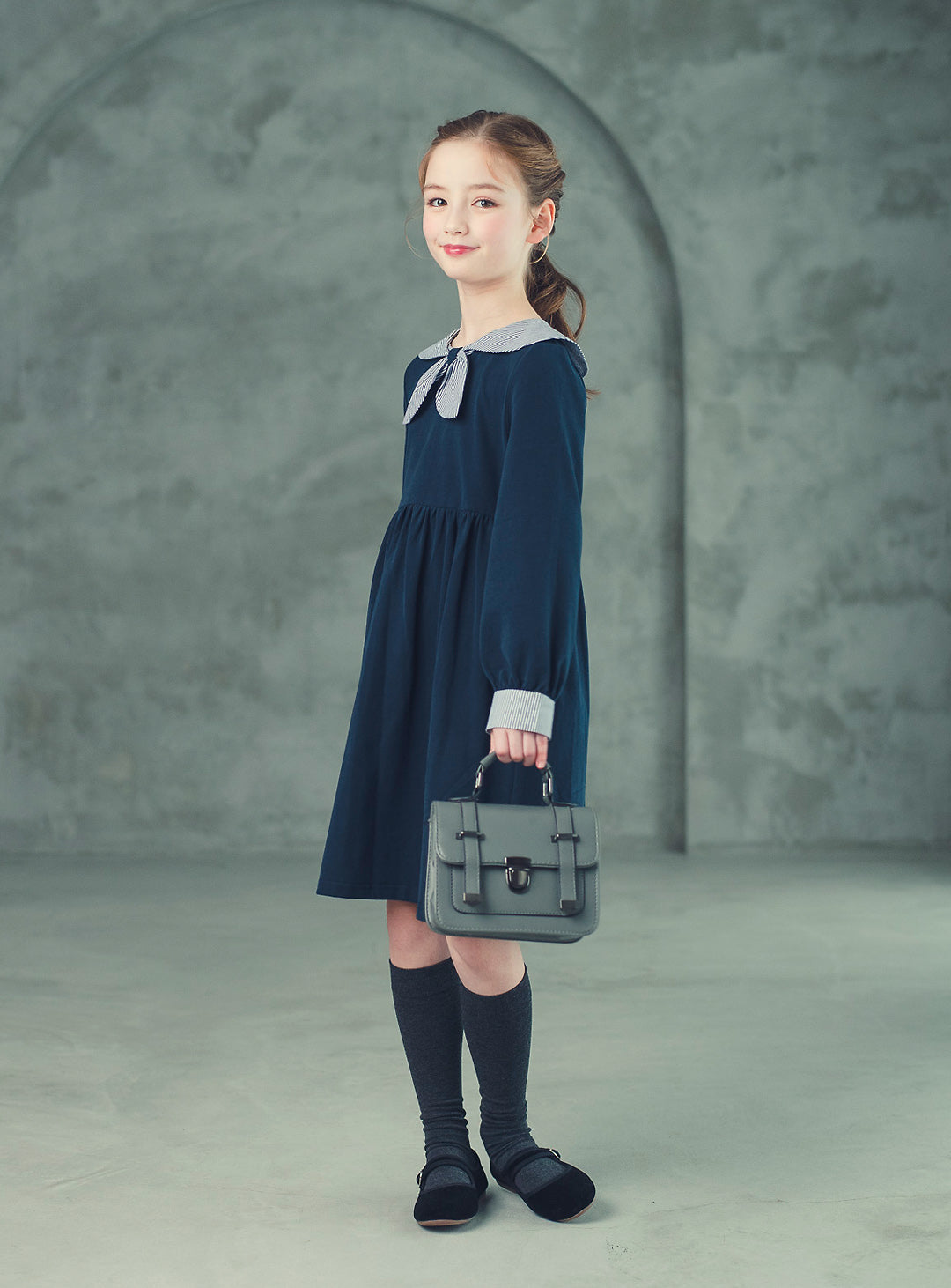 K240820001 - Navy cotton dress with striped collar