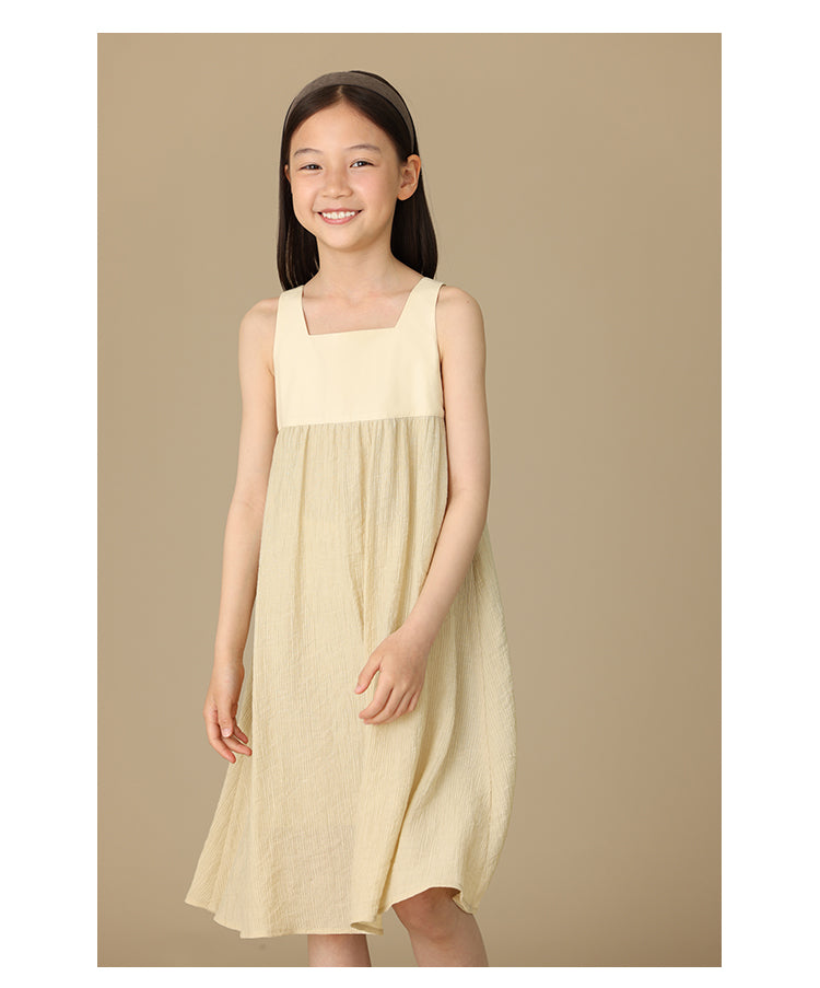 K6028 - Square neck simple wrinkled dress