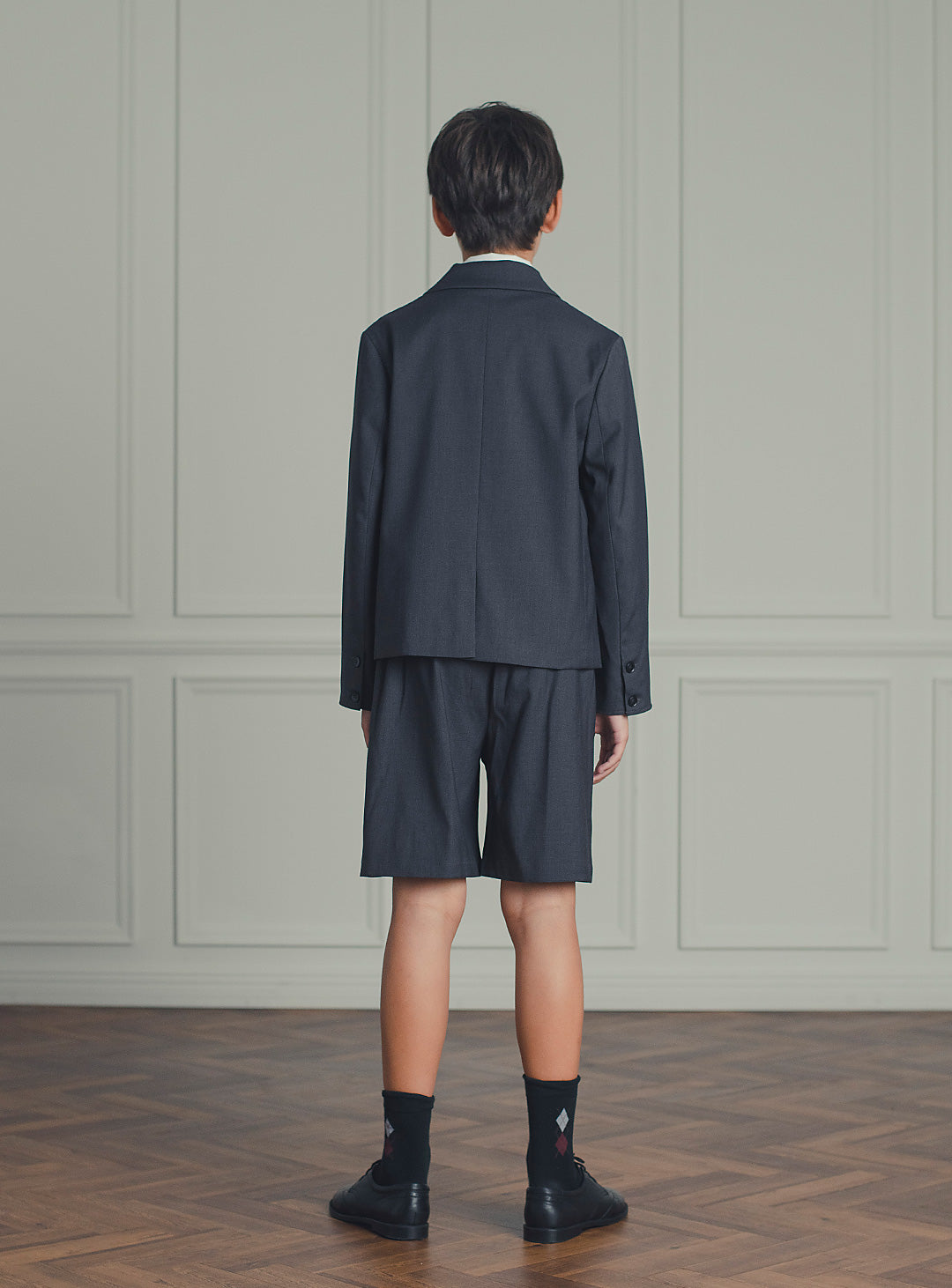 チャコールショートパンツスーツセット(ジャケット、半ズボン)