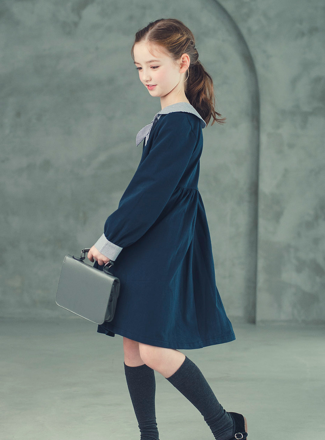 K240820001 - Navy cotton dress with striped collar